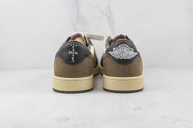 Air Jordan 1 Retro Low OG SP Travis Scott "Black/Dark Mocha-University Red" фото № 8