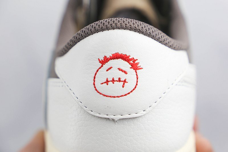 Air Jordan 1 Retro Low OG SP “Travis Scott Reverse Mocha” фото № 5