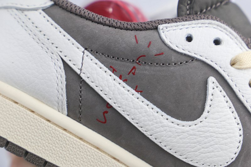Air Jordan 1 Retro Low OG SP “Travis Scott Reverse Mocha” фото № 7