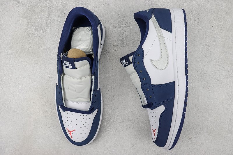 Air Jordan 1 Low "Midnight Navy/White" фото № 6