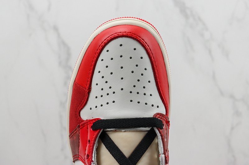 Air Jordan 1 Retro High "Spider-Man Across the Spider-Verse" фото № 3