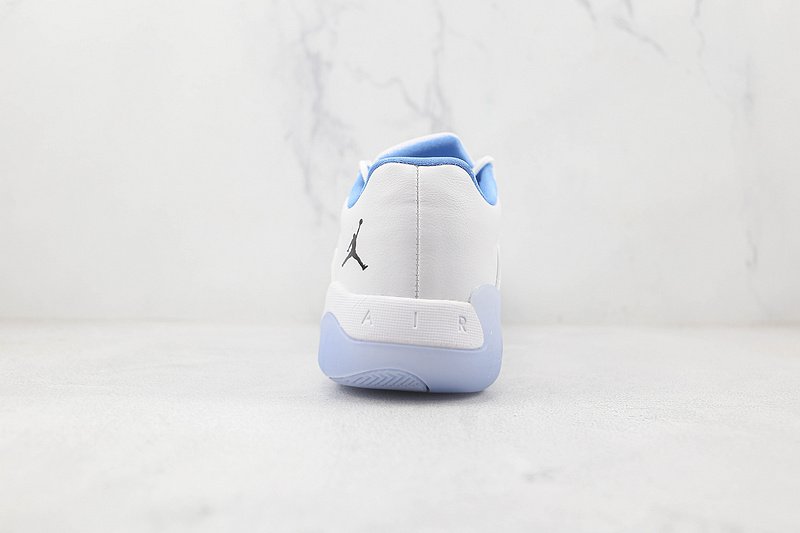 Air Jordan 11 CMFT Low "White Army Navy" фото № 9