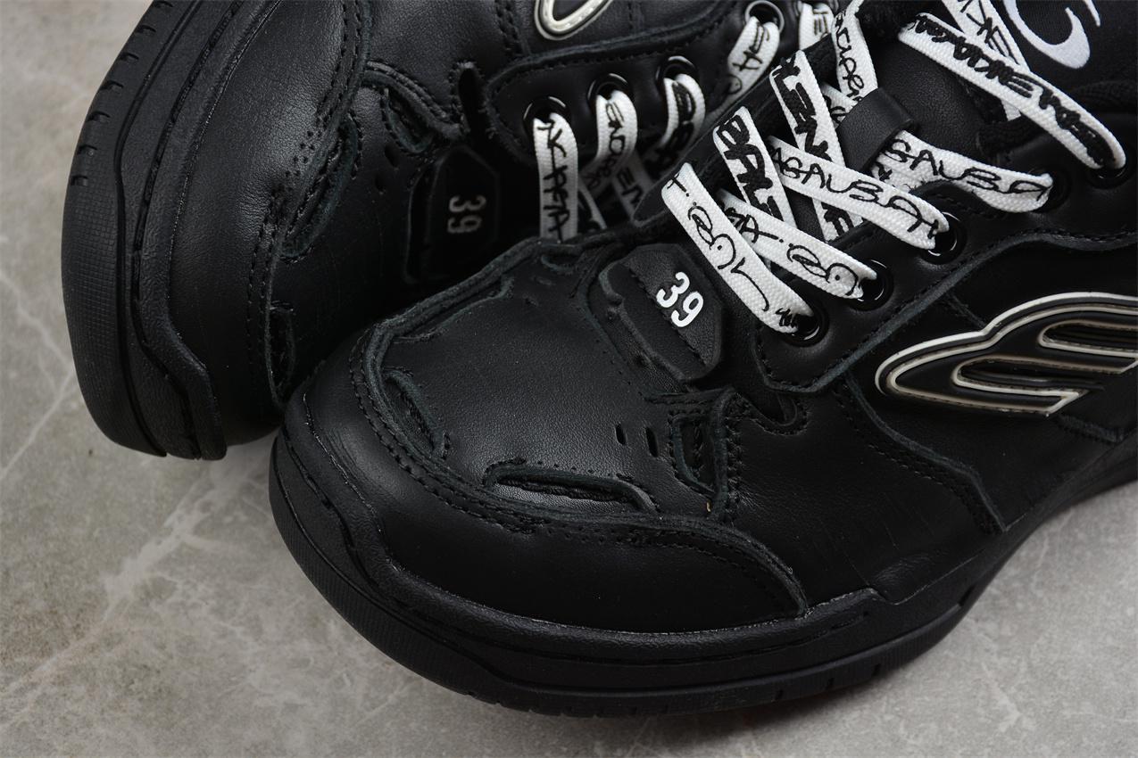 Balenciaga Hamptons Worn Out "Black/White" фото № 6