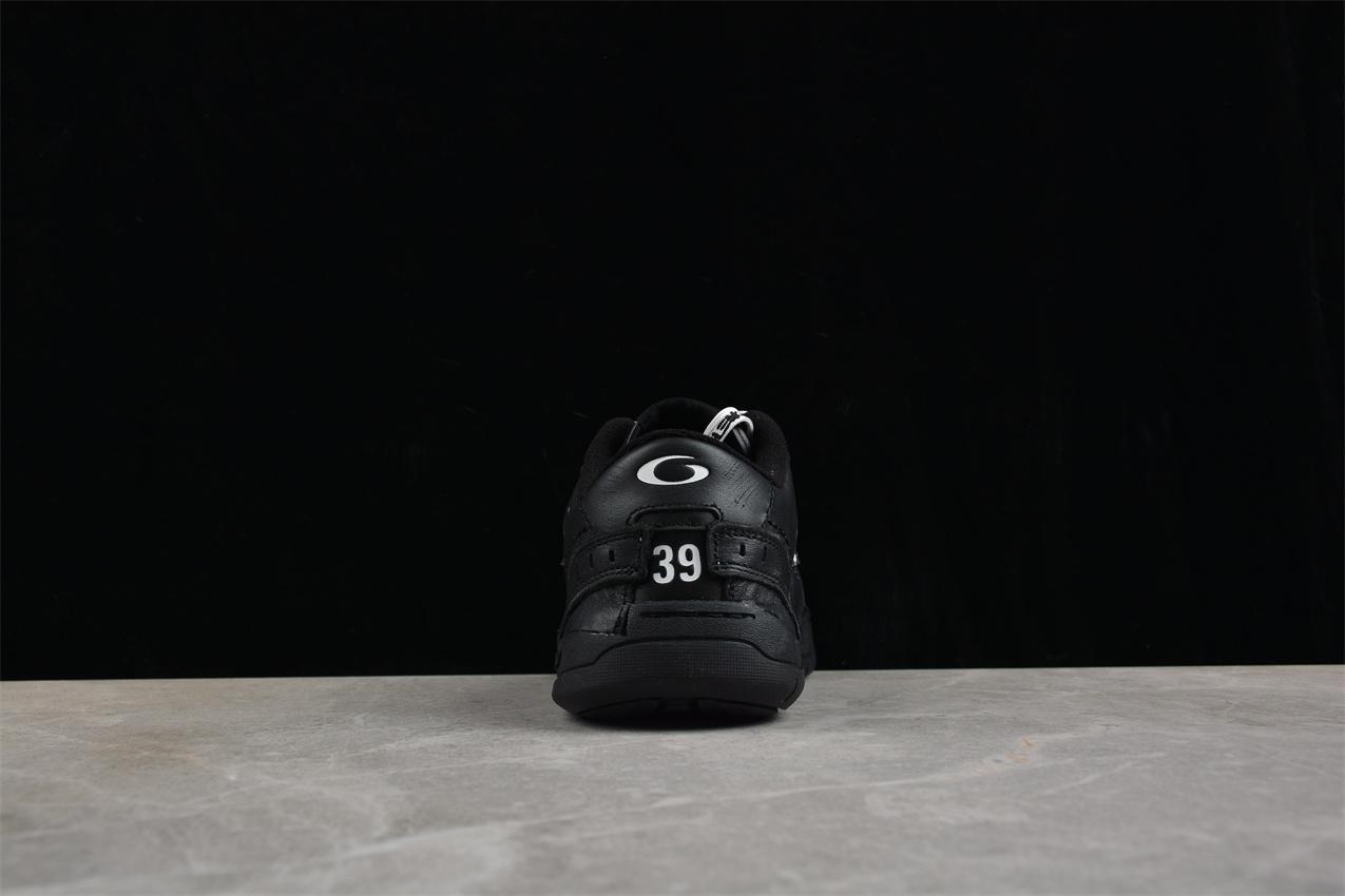 Balenciaga Hamptons Worn Out "Black/White" фото № 4