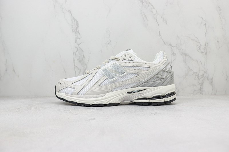 New Balance 1906R "White/Silver" фото № 2