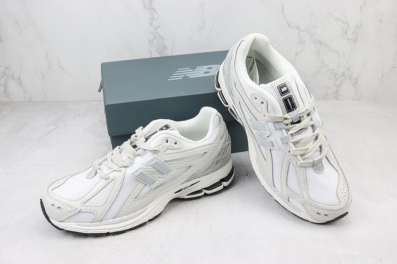 New Balance 1906R "White/Silver" фото № 7