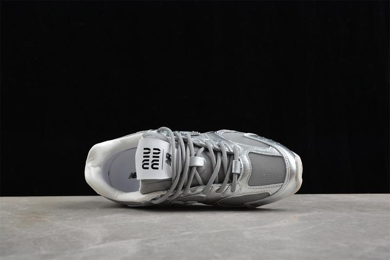 Miu Miu x New Balance 530 "Silver Flash" фото № 2