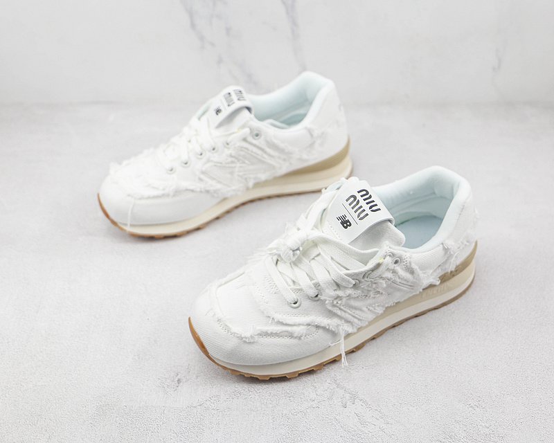 Miu Miu x New Balance 574 "White" фото № 5