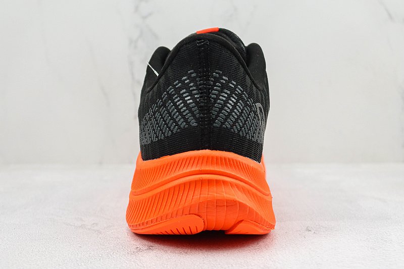 New Balance FuelCell Propel V4 "Black/Orange" фото № 9