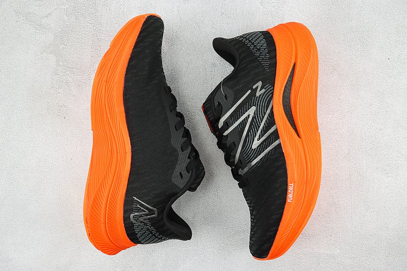 New Balance FuelCell Propel V4 "Black/Orange" фото № 7