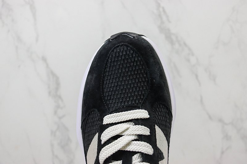 New Balance Warped Runner "Black/White/Off White" фото № 4