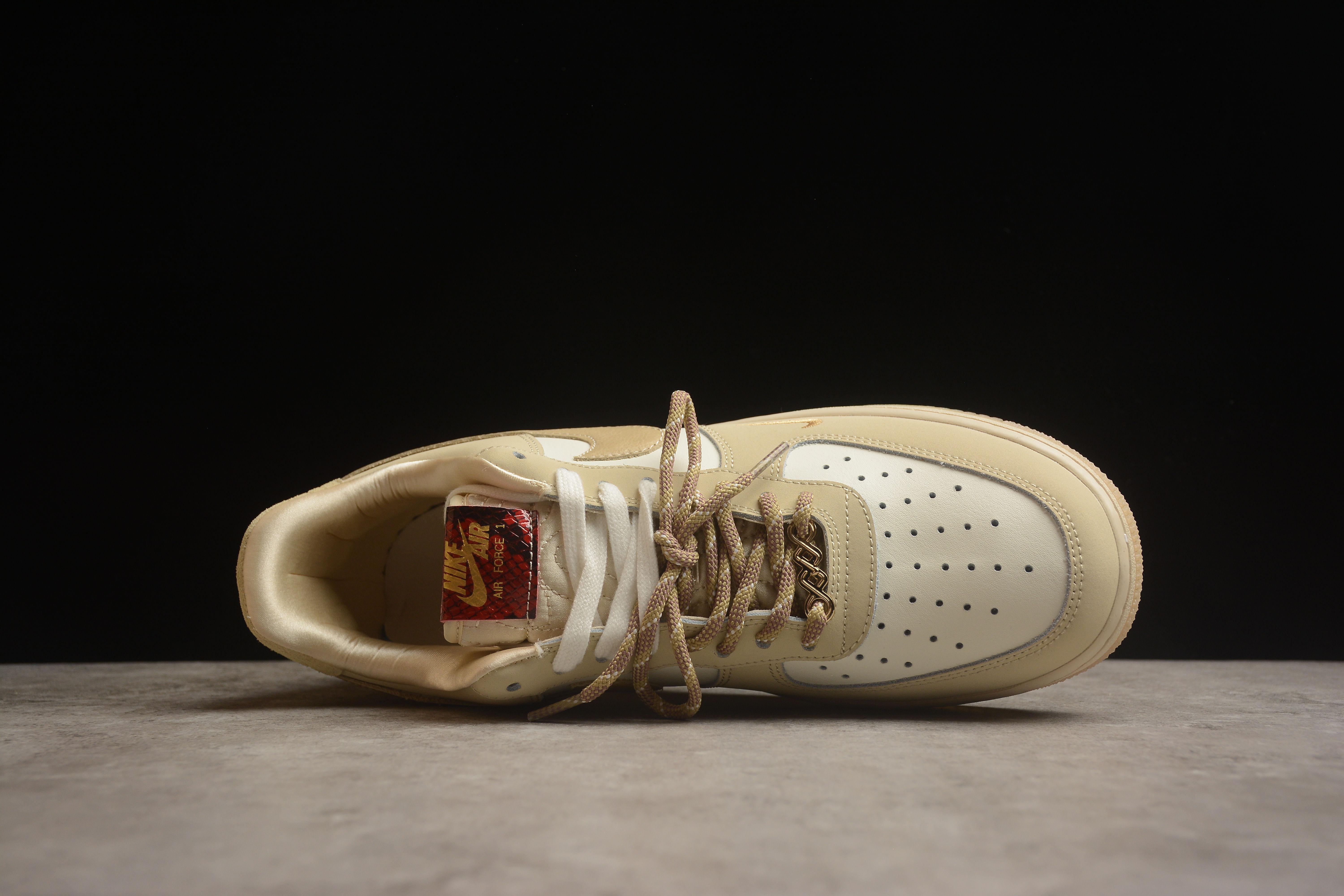 Nike Air Force 1 Low "Year of the Snake" фото № 2