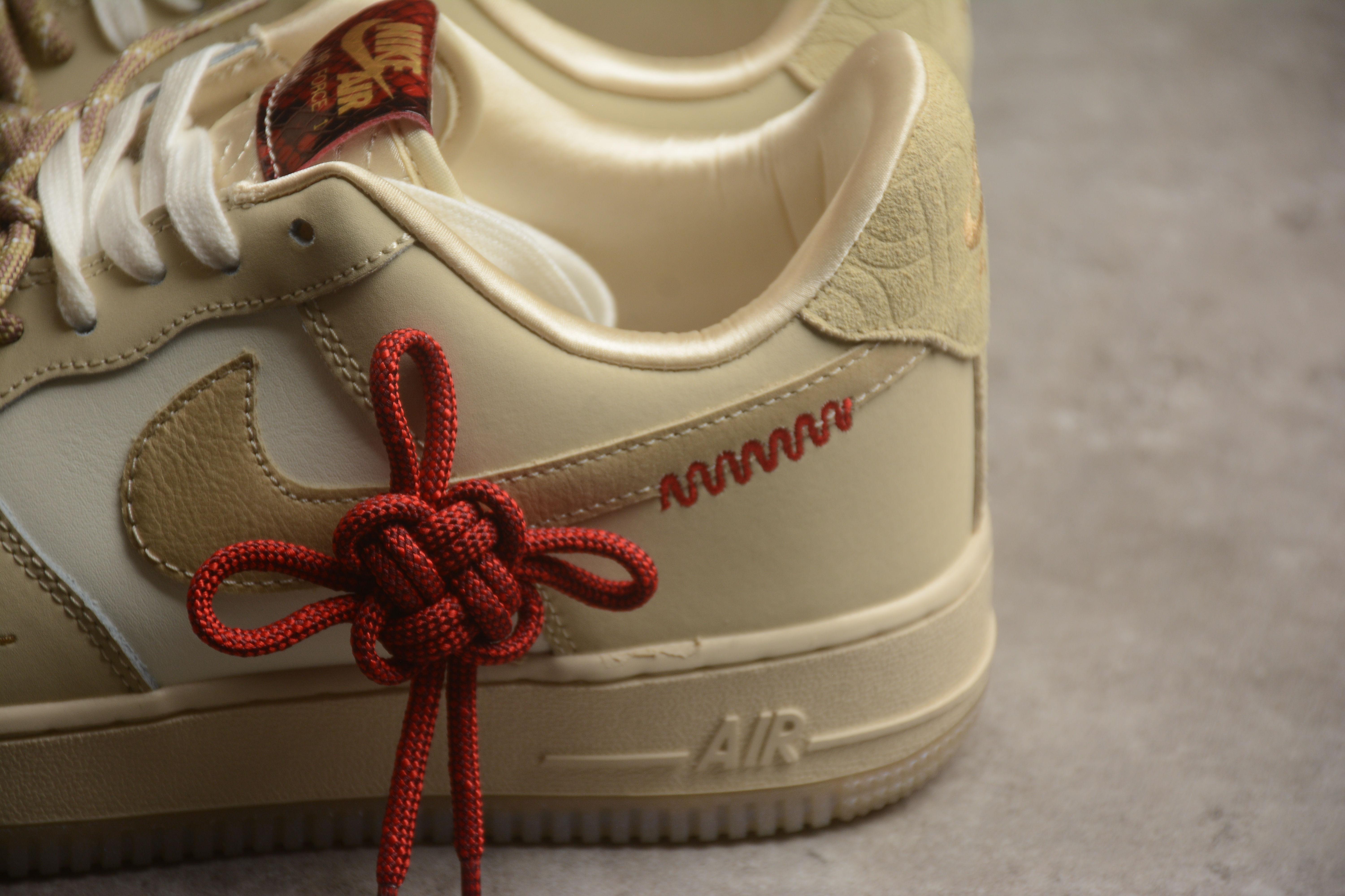 Nike Air Force 1 Low "Year of the Snake" фото № 9