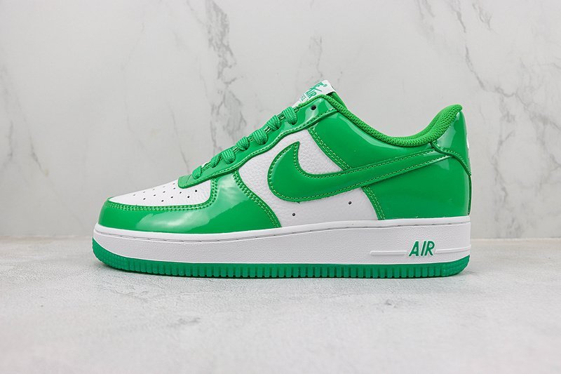 Nike Air Force 1 Low "Green Patent" фото № 2