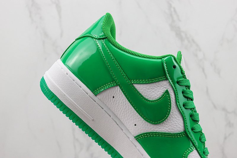Nike Air Force 1 Low "Green Patent" фото № 3