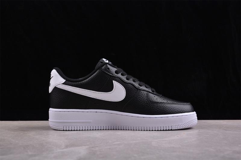 Nike Air Force 1 "Total Black/White" фото № 7