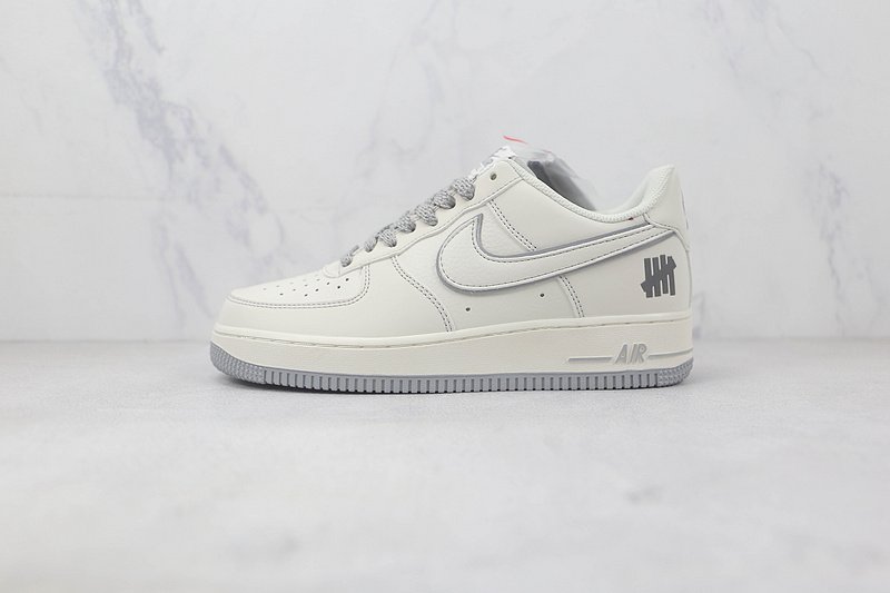 Undefeated x Air Force 1 Low "Cream White/Silver Grey" фото № 2