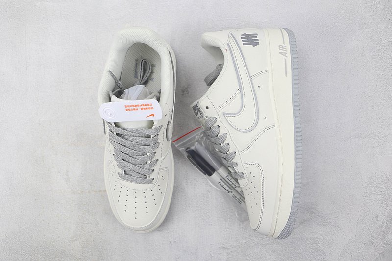 Undefeated x Air Force 1 Low "Cream White/Silver Grey" фото № 7