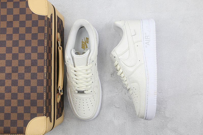 Louis Vuitton x Nike Air Force 1 Low "Cream White" фото № 7