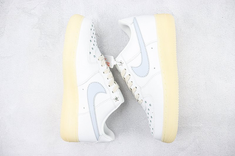 Nike Air Force 1 Low "Summit White" фото № 6