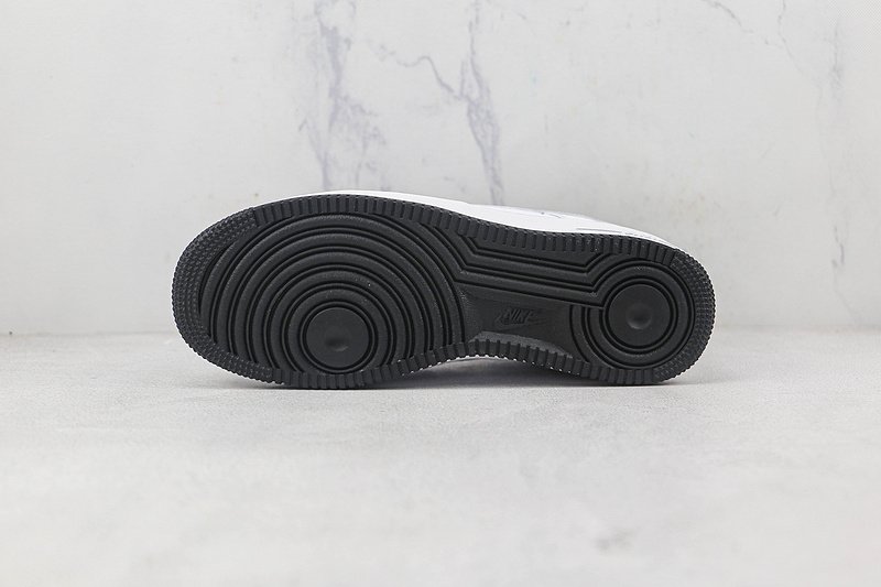 Nike Air Force 1 Low "White/Black/White Swoosh" фото № 8