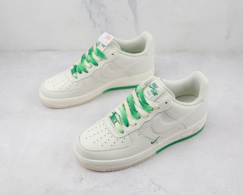 Nike Air Force 1 Low "Emerald Gradient/Mini-Swoosh" фото № 5