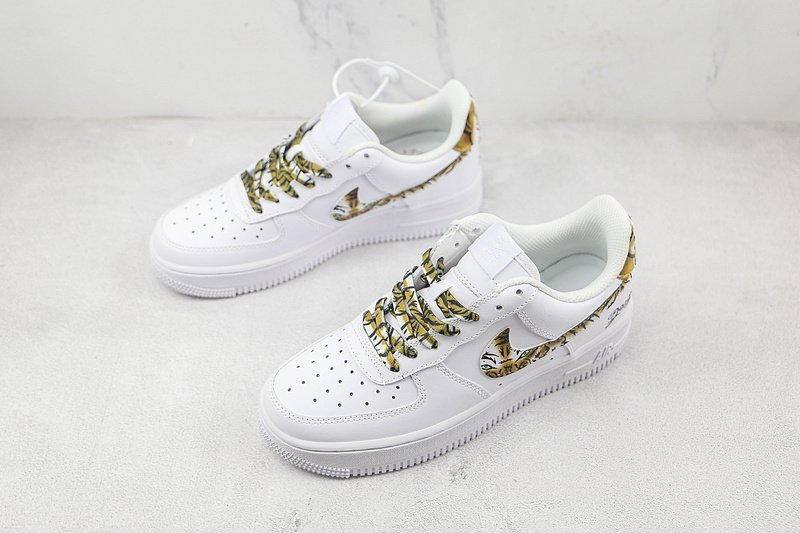 Nike Air Force 1 Low "White/Brown Tiger" фото № 5