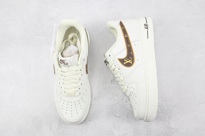 Louis Vuitton x Nike Air Force 1 Low "Beige/Brown/Gold Swoosh" фото № 6