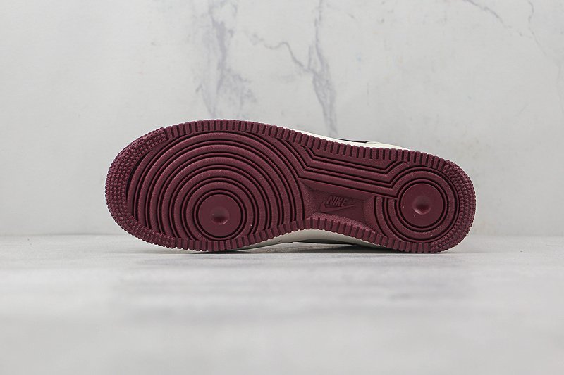 Nike Air Force 1 07 "White/Wine Red" фото № 8