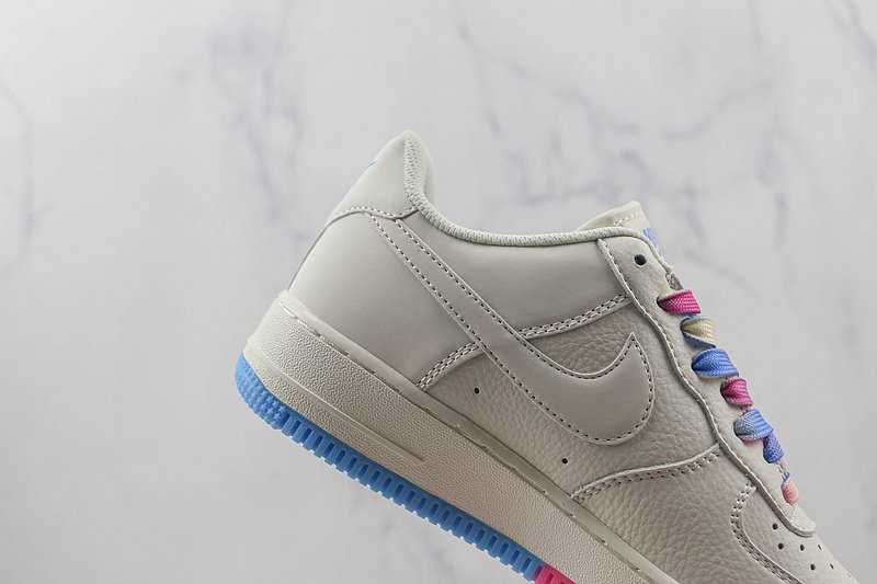 Nike Air Force 1 07 Low "Cream Bubble Gum" фото № 4