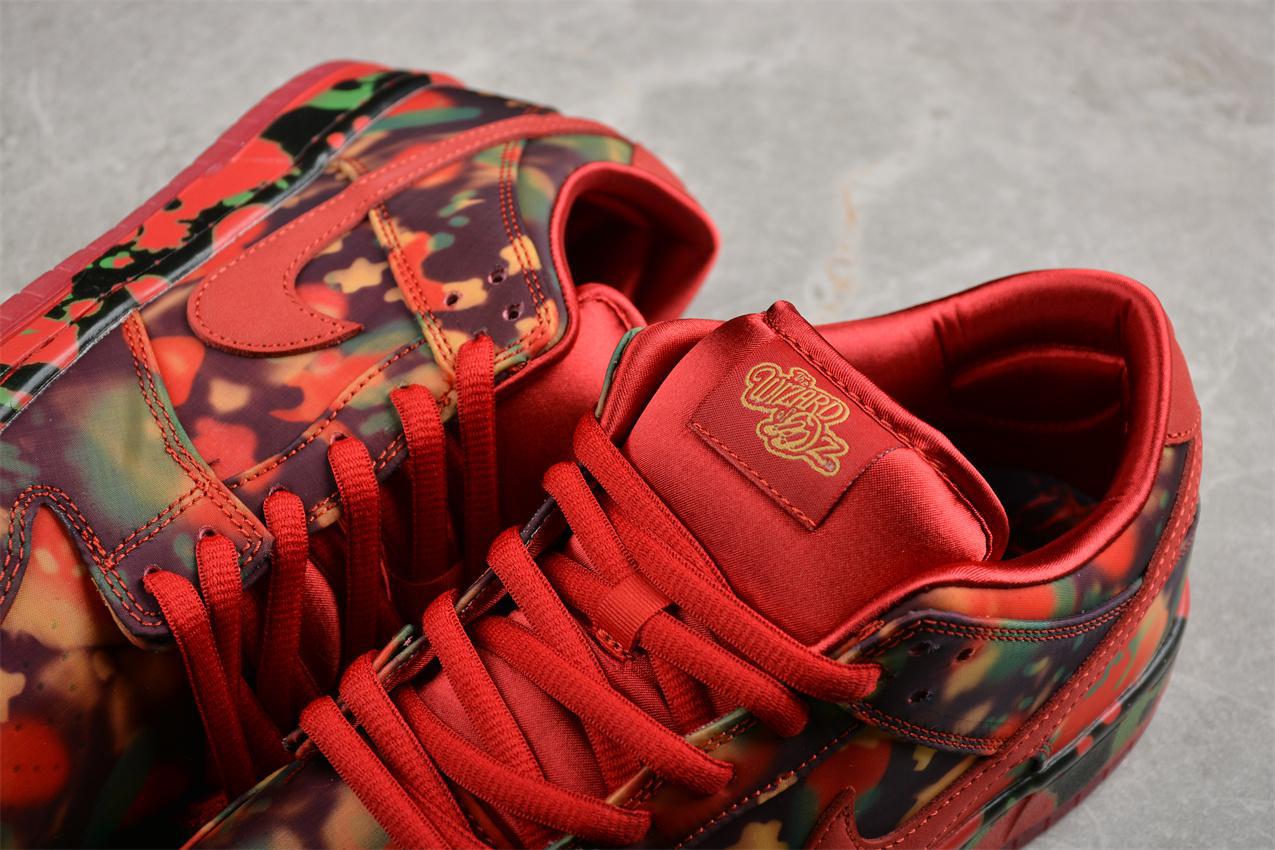 The Wizard Of Oz x Nike SB Dunk Low "Poppy Field" фото № 8