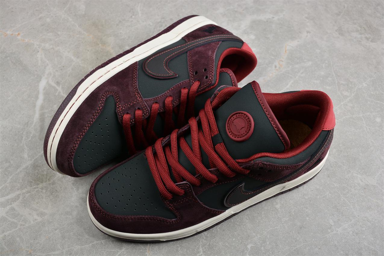 The Riot x Nike SB Dunk Low "Mahogany" фото № 6