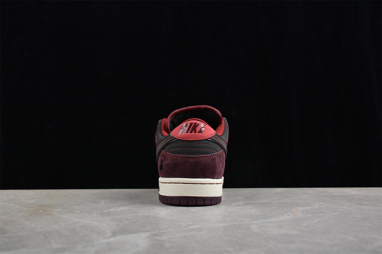 The Riot x Nike SB Dunk Low "Mahogany" фото № 5