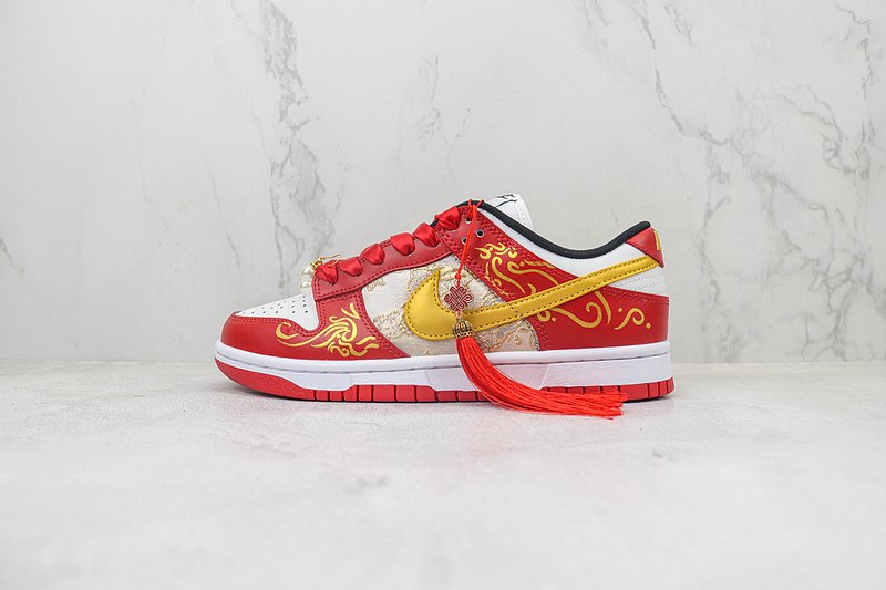 Nike Dunk Low "Wedding Red" фото № 2