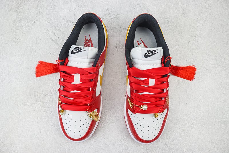 Nike Dunk Low "Wedding Red" фото № 7