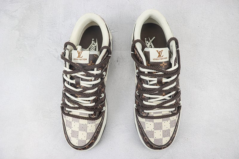 Louis Vuitton x Nike Dunk Low "Carob Brown/Beige Monogram" фото № 7