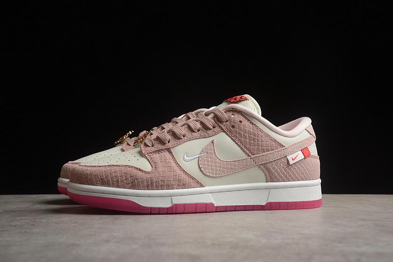 Nike Dunk Low "Snake Pink" фото № 6