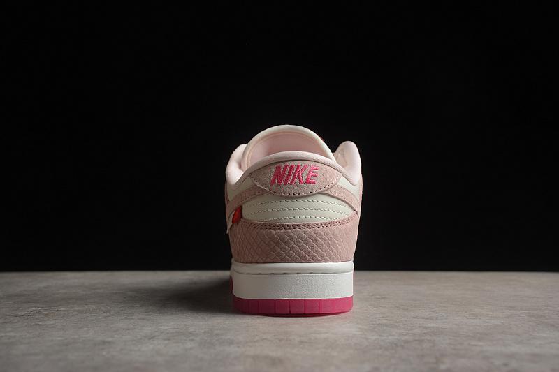 Nike Dunk Low "Snake Pink" фото № 2