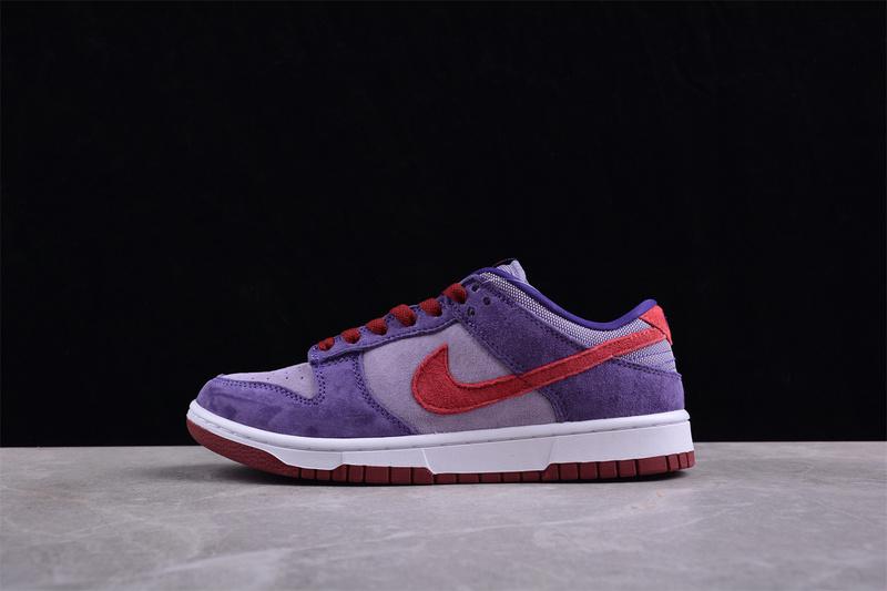 Nike SB Dunk Low "Purple/Red Suede" фото № 5