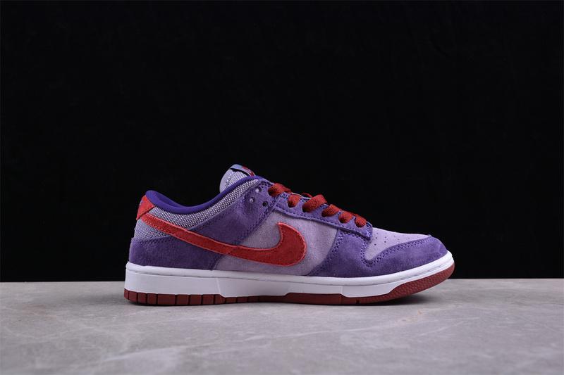 Nike SB Dunk Low "Purple/Red Suede" фото № 4