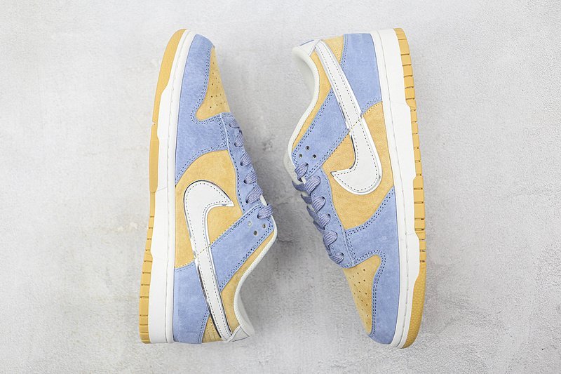 Otomo Katsuhiro x Nike SB Dunk Low "Light Blue/Yellow" фото № 7