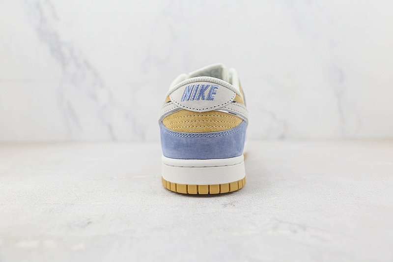 Otomo Katsuhiro x Nike SB Dunk Low "Light Blue/Yellow" фото № 8