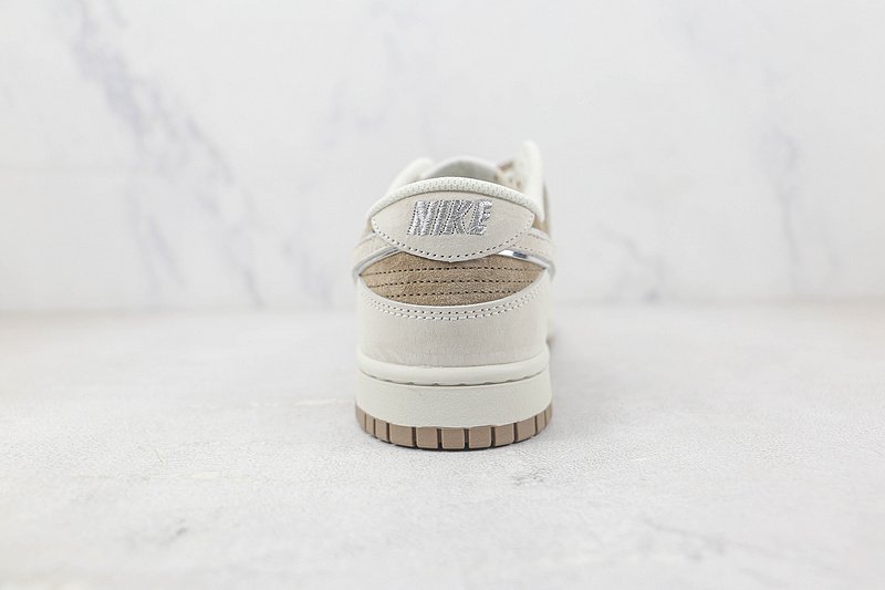 Otomo Katsuhiro x Nike SB Dunk Low "White/Beige" фото № 8