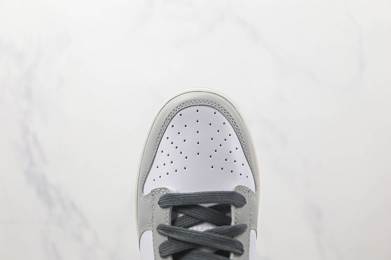 Nike Dunk Low "Light Smoke Grey" фото № 3