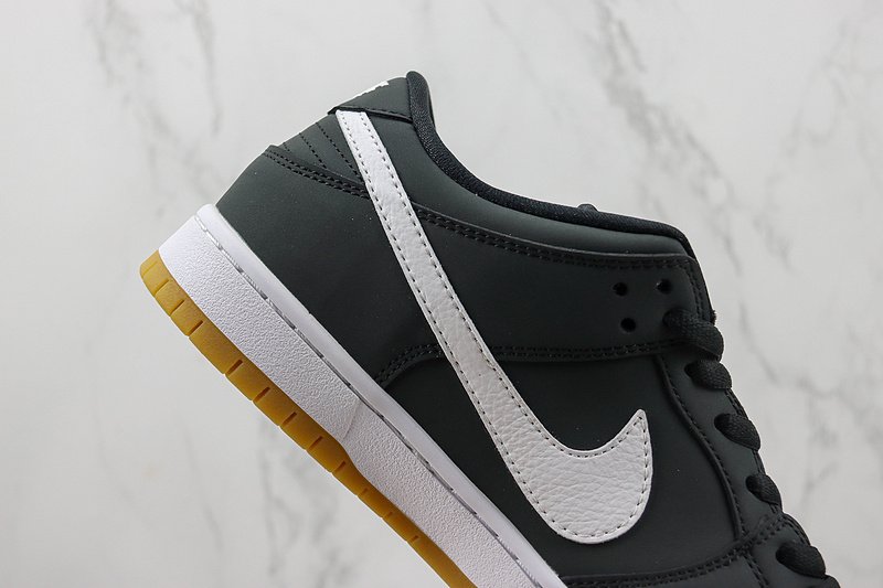 Nike Dunk SB Low Pro "Black Gum" фото № 3