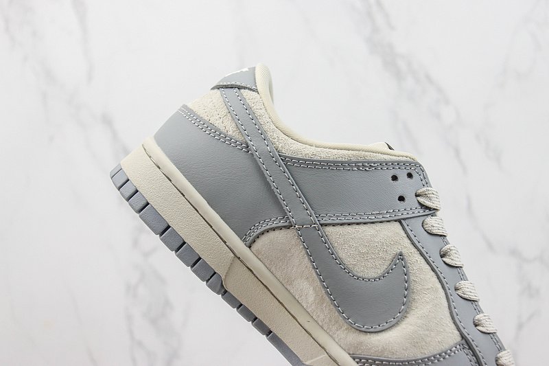 Louis Vuitton x Nike Dunk Low "Virgil/Grey/Off White" фото № 3