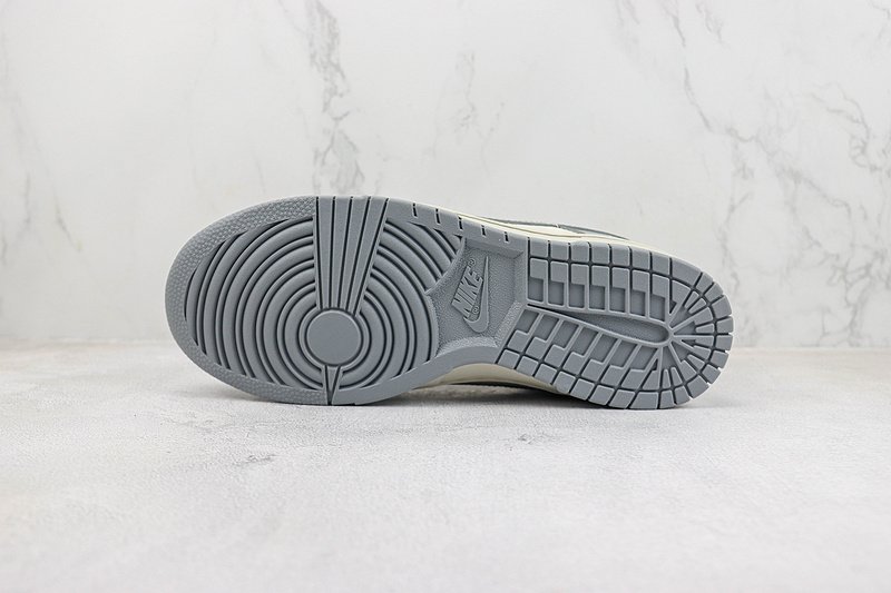 Louis Vuitton x Nike Dunk Low "Virgil/Grey/Off White" фото № 8