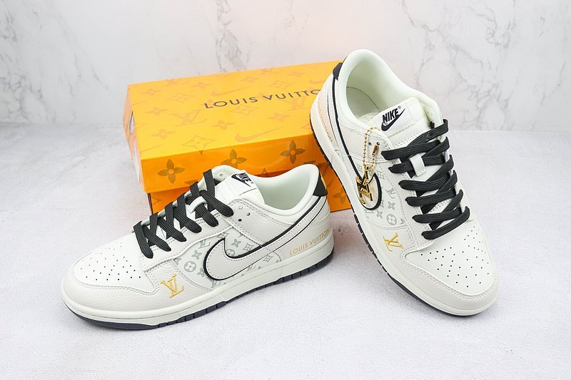 Louis Vuitton x Nike Dunk Low "Gold/Black/Off White" фото № 7