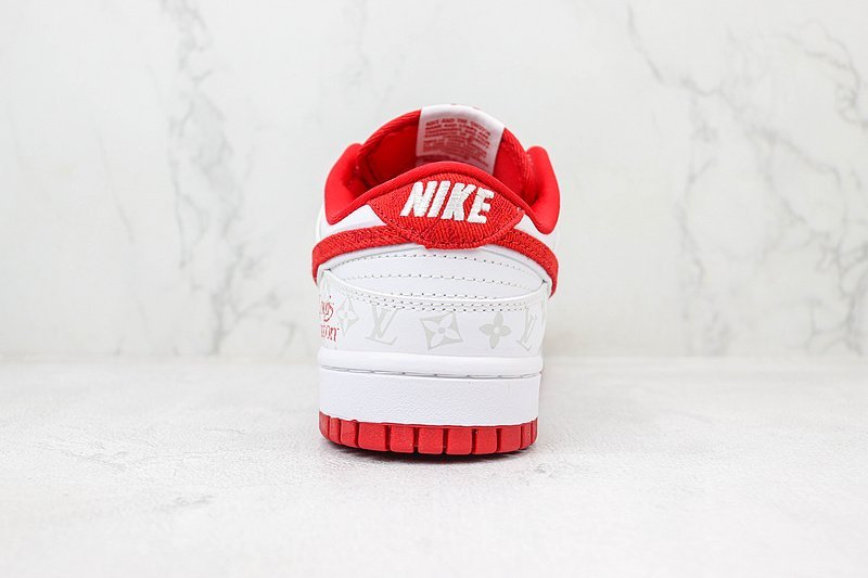 Louis Vuitton x Nike Dunk Low "White/Red" фото № 9