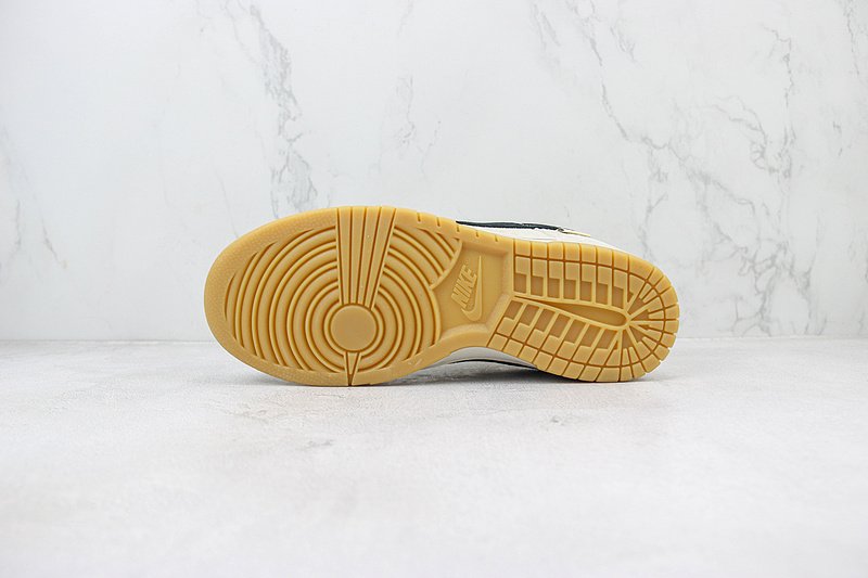 Nike Dunk Low "Light Bone/Black/Beige/Mini Swoosh" фото № 8